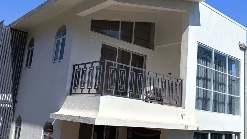 Villa with Pool for Rent in Karjat